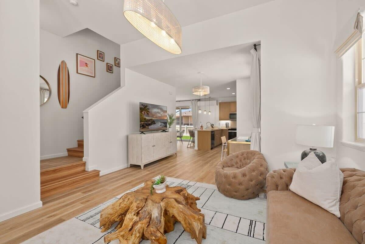 ハウス (4 Bedrooms) | リビング エリア | 43 インチの薄型テレビ (ケーブル放送視聴可)、テーブルサッカー台