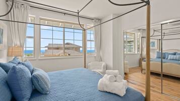 Rumah (4 Bedrooms) | Pemandangan pantai/laut