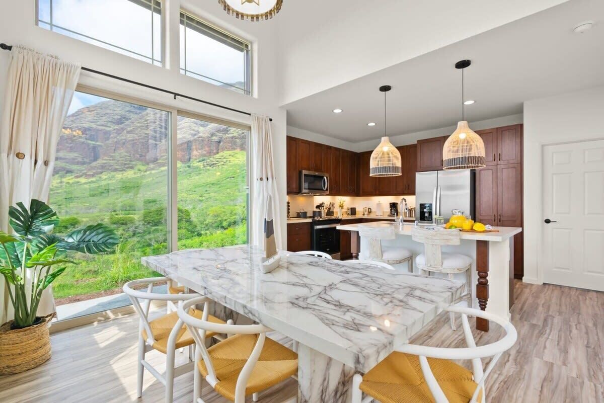 Ferienhaus, Meerblick, Bergseite (3 Bedrooms) | Essbereich im Zimmer