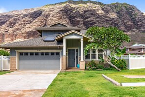 Romantic House (4 Bedrooms) | Interior - @ Marbella Lane - Pōmaika'i Ocean Love Paradise (Waianae)