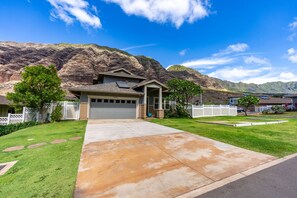Front of property - @ Marbella Lane - Pōmaika'i Ocean Love Paradise (Waianae)