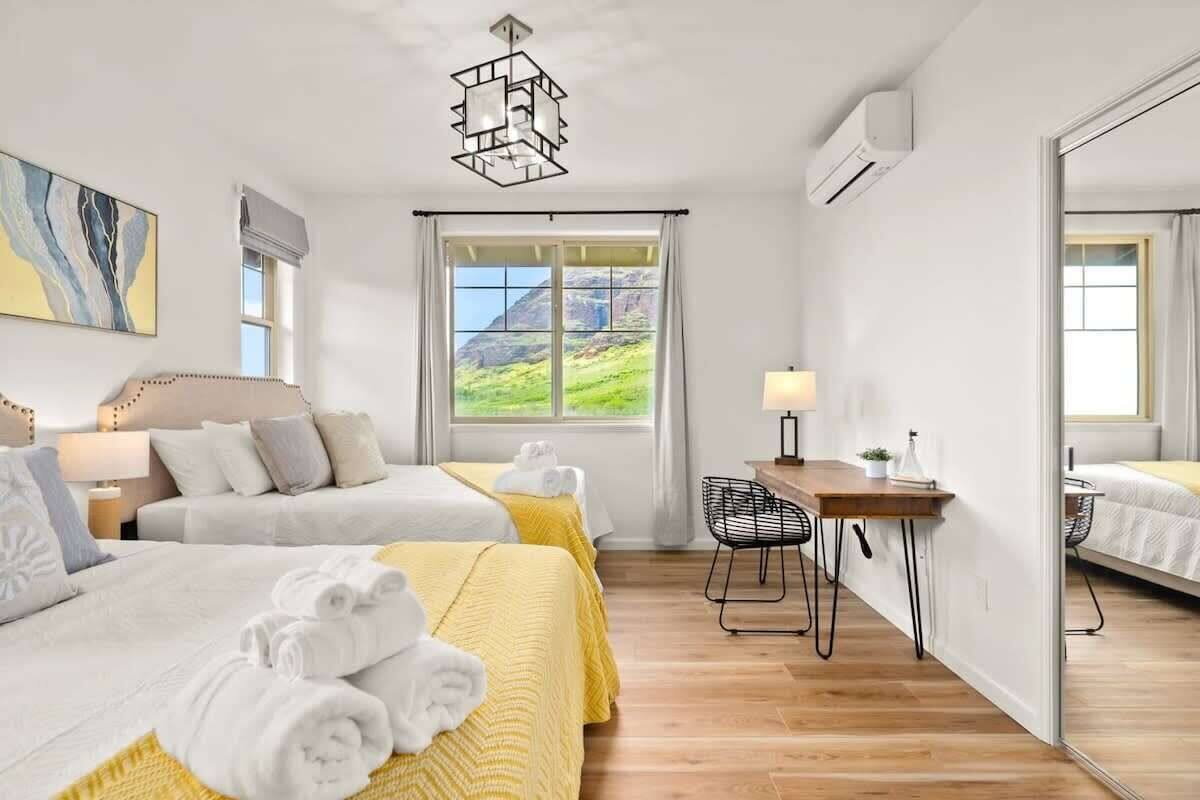 ห้องแฟมิลี่สวีท (4 Bedrooms) | 4 ห้องนอน, โต๊ะทำงาน, พื้นที่ทำงานแบบใช้แล็ปท็อป, เตารีด/โต๊ะรีดผ้า