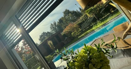 'Exklusive Villa Schaffner' mit privatem Pool, Sauna, Whirlpool, Terrasse und Wi-Fi