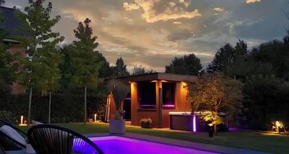 'Luxuriöse Fewo Schaffner' mit privatem Pool, Sauna, Whirlpool, Terrasse und Wi-Fi