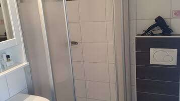 Dusch, hÄrtork och handdukar