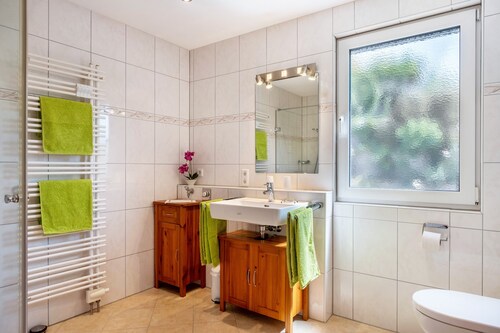 Ferienwohnung 'Gramespacher' mit Bergblick, privater Terrasse und Wi-Fi