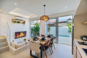 Comfort Villa, Courtyard View | Living area - Villa Balinay (Canggu)