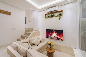 Comfort Villa, Courtyard View | Living area - Villa Balinay (Canggu)