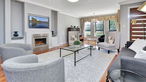 Smart TV, fireplace, table tennis