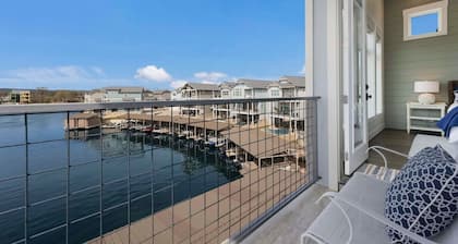 Misty Waters 5 Star Lake LBJ Home