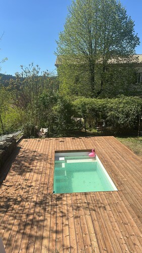 Appartement Gagnieres avec piscine