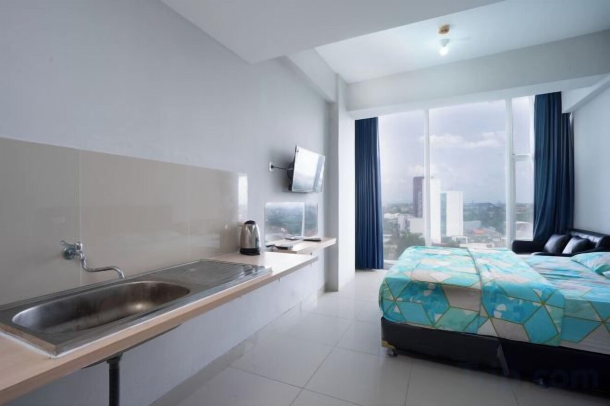 WiFi (free), bed sheets