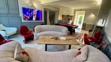 TV, fireplace, table football, ping pong
