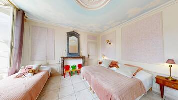 11 bedrooms, WiFi