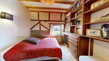 7 bedrooms, WiFi