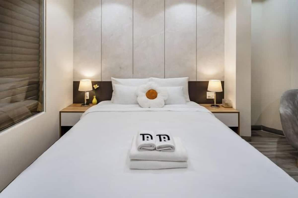 1 bedroom, free WiFi, bed sheets
