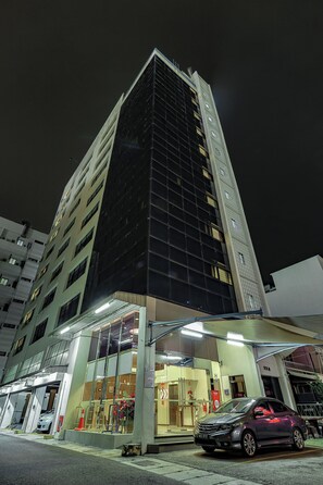 Exterior - PP Hotel by Moxy (George Town)