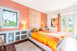 4 bedrooms, free WiFi, bed sheets