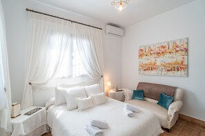 4 bedrooms, free WiFi, bed sheets