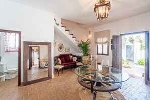 Televisie en een open haard