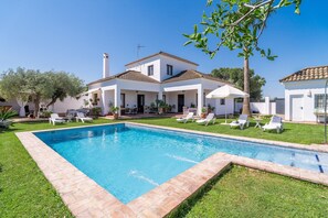 Pool - Holiday Home 'Pozo Viejo' with Private Pool, Wi-Fi and Air Conditioning (Marchena)