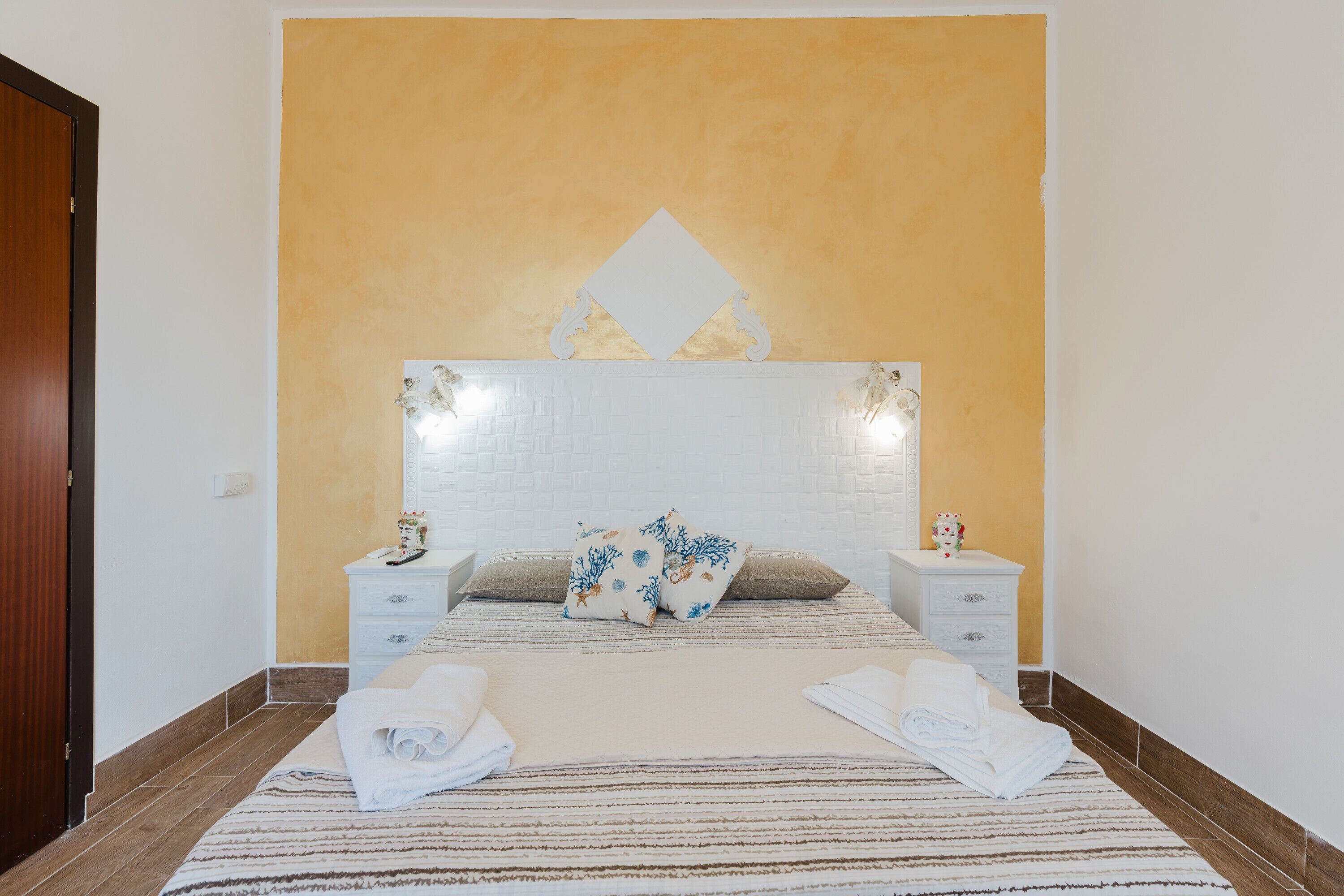 1 chambre, fer et planche à repasser, Wi-Fi gratuit, draps fournis