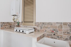 Ducha, secador de pelo y toallas