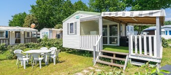 MH 195 Les Mathes 'les 3 coups' – Covered Terrace, Private Garden, BBQ, Family-Friendly