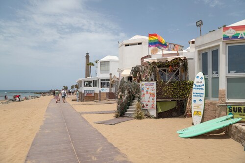 Vacation Apartment 'Apartamento Con Jardín' with Mountain View, Private Garden and Wi-Fi