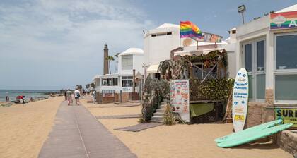 Vacation Apartment 'Apartamento Con Jardín' with Mountain View, Private Garden and Wi-Fi