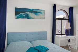 1 bedroom, free WiFi, bed sheets
