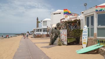 Vlak bij het strand