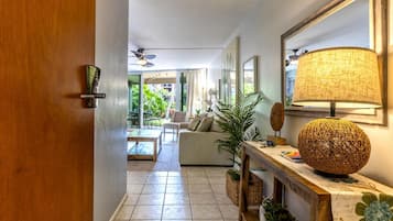 Condo (1 Bedroom) | Servicio de la propiedad