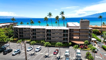 Condo (1 Bedroom) | Parking | Free self parking