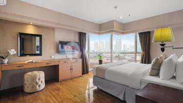 Apartment, 3 Bedrooms, City View | Iron/ironing board, free WiFi