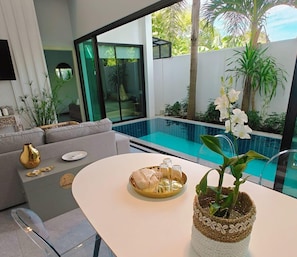 Piscine extérieure