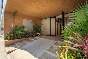 Apartment, 1 Bedroom, Accessible, Smoking | Perincian bahagian luar