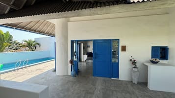 室外游泳池