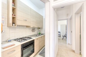 Fridge, oven, stovetop, coffee/tea maker - Villa 'Terra Rossa - Grande' with Private Terrace and Private Garden (Alliste Posto Rosso)