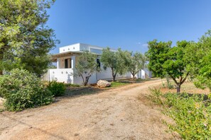 Exterior - Villa 'Terra Rossa - Grande' with Private Terrace and Private Garden (Alliste Posto Rosso)