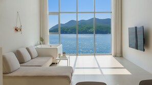 Exterior - Geoje Lighthouse Pension (Geoje)