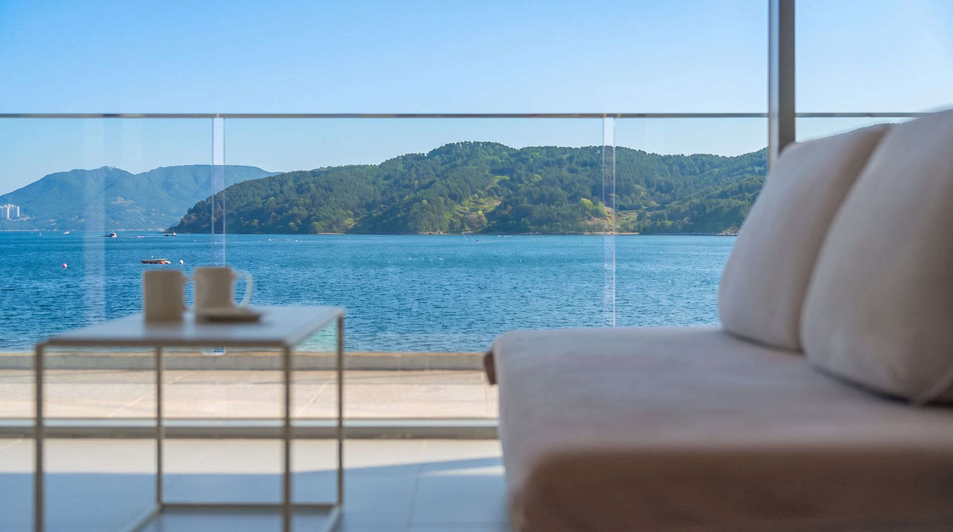 Basic Room, 1 Bedroom (Room 202 (Spa/Ocean View Window)) | 1 bedroom, WiFi (free)