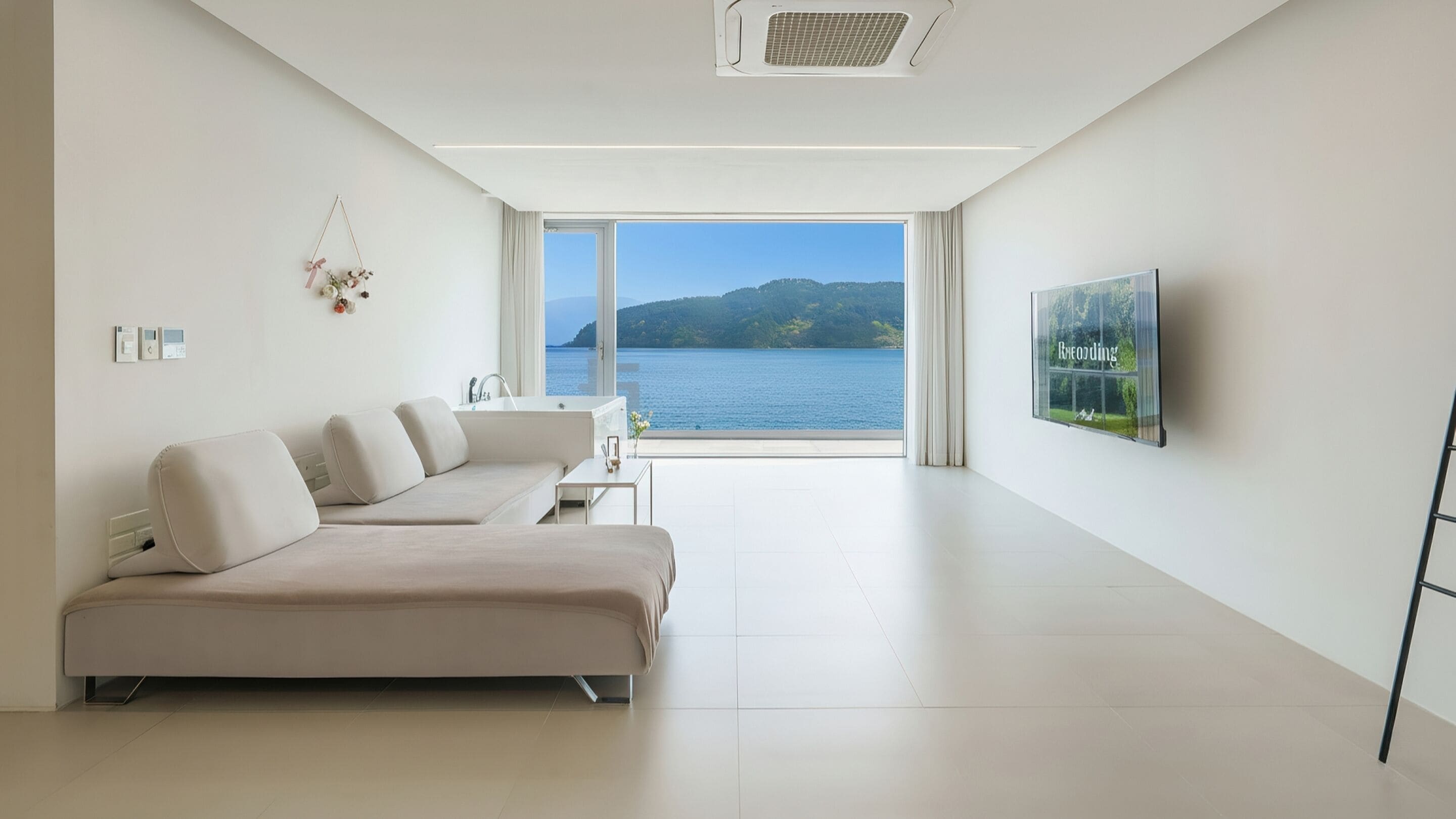 Basic Room, 1 Bedroom (Room 201 (Spa/Ocean View Window))