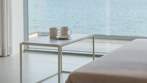 Basic Room, 1 Bedroom (Room 202 (Spa/Ocean View Window)) | 1 bedroom, WiFi (free) - Geoje Lighthouse Pension (Geoje)