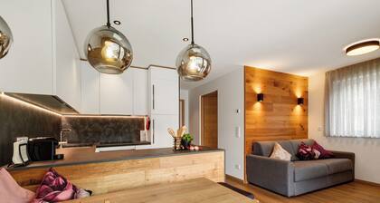 Apartment 'Sonnlicht' with Mountain View, Private Terrace and Wi-Fi