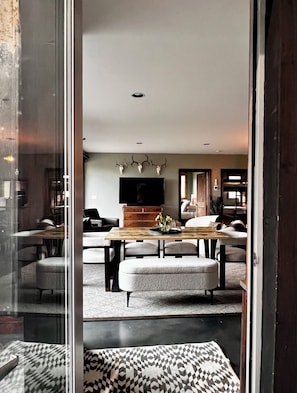 Dining - Remote Mountain Cabin amazing views,FITNESS GYM , WiFi, above Glenwood Springs (Glenwood Springs)