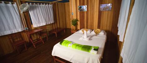 Chambre Deluxe Double ou avec lits jumeaux, balcon, vue fleuve