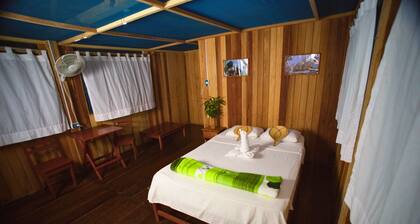 Amazon Curassow Lodge & Expeditions