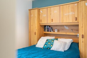 1 slaapkamer, een strijkplank/strijkijzer, gratis wifi