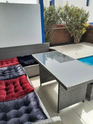 Property grounds - Vacation Home 'Nala Vistas Al Mar' with Sea View, Private Pool and Wi-Fi (Playa Blanca)